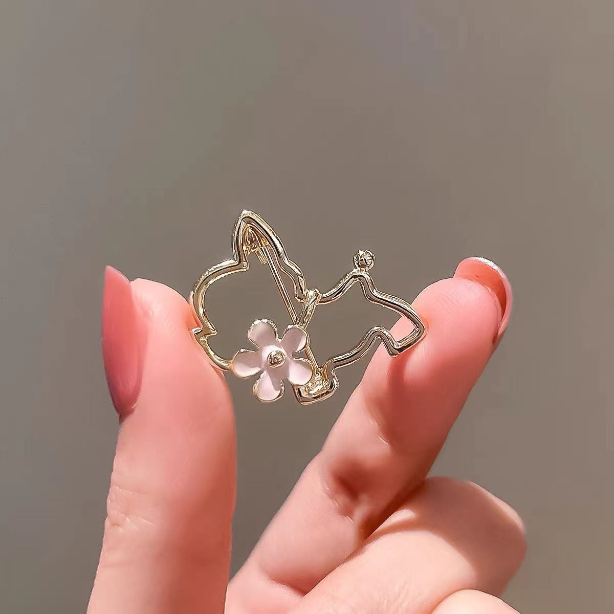 Adorable Hollow Puppy Brooch - Anti-Exposure Accessory