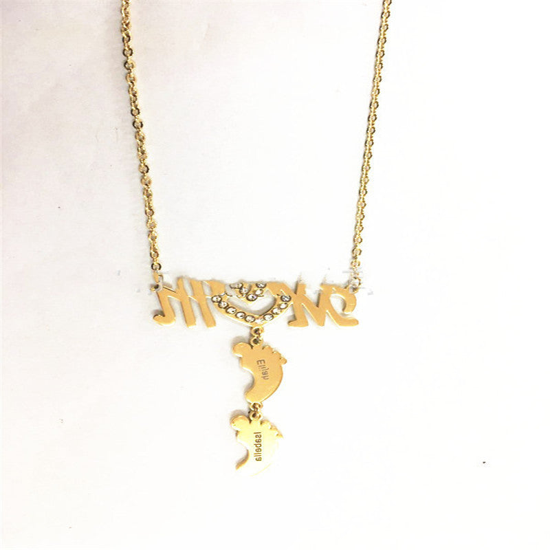 Personalized Mom Necklace with Baby Feet