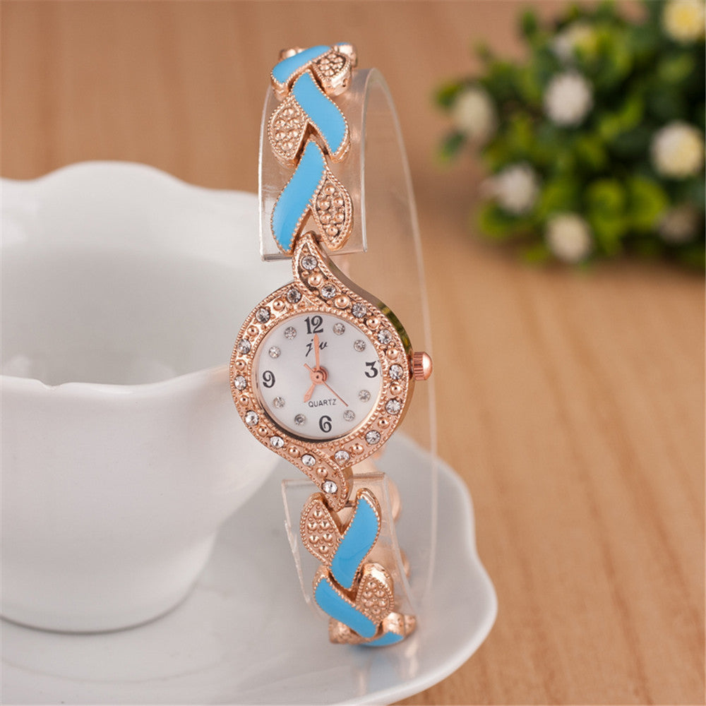 Women's Trendy Leaf Bracelet Quartz Watch