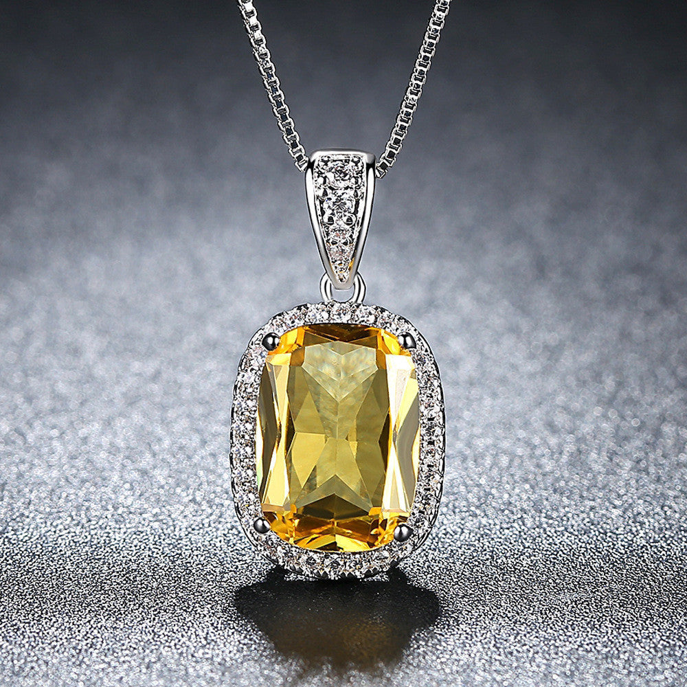 Elegant Champagne Zircon Pendant Necklace