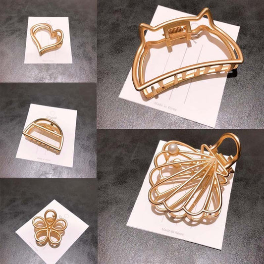 Charming Hollow Cat Hair Clips