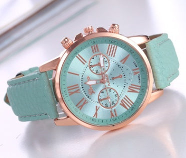 Timeless Roman Quartz Watch with Luminous Display