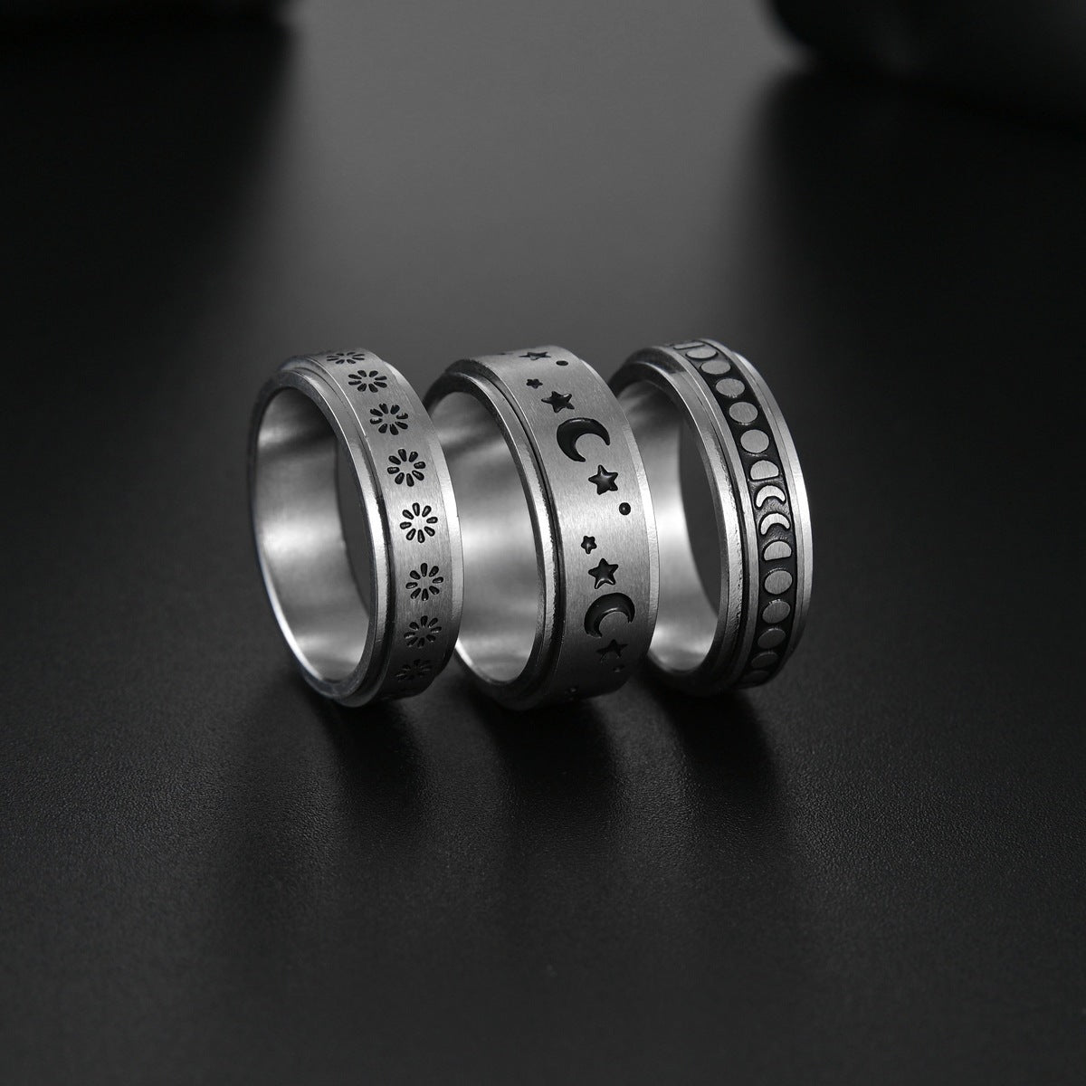 Rotatable Titanium Steel Star and Moon Ring