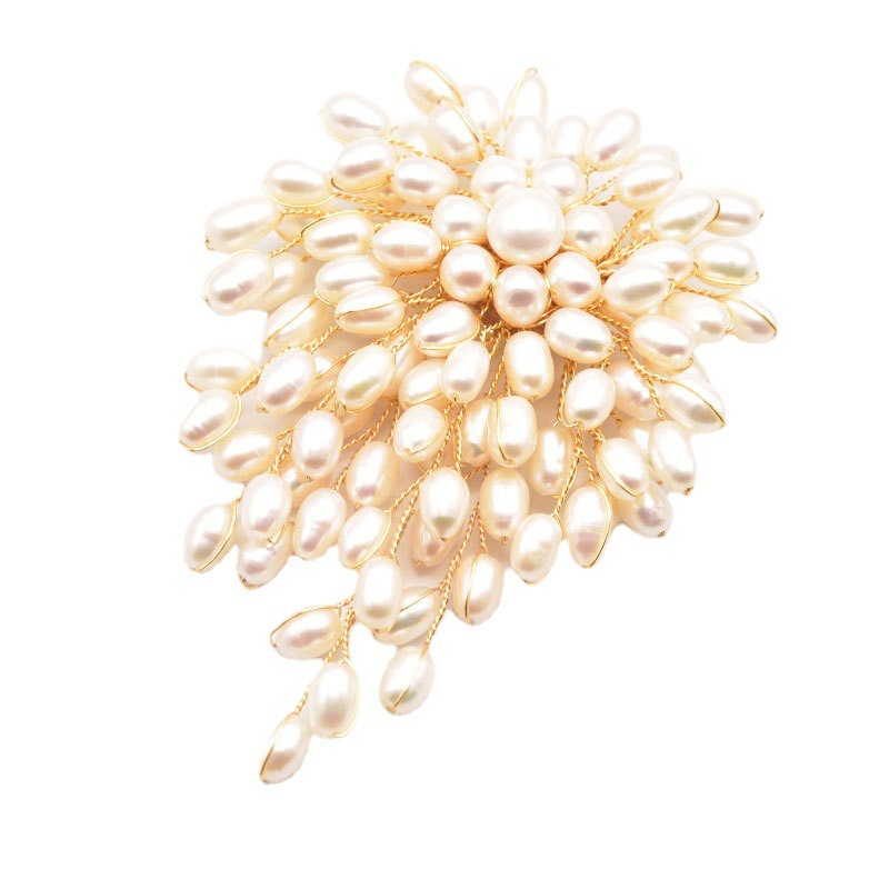 Retro Hand-woven Pearl Brooch