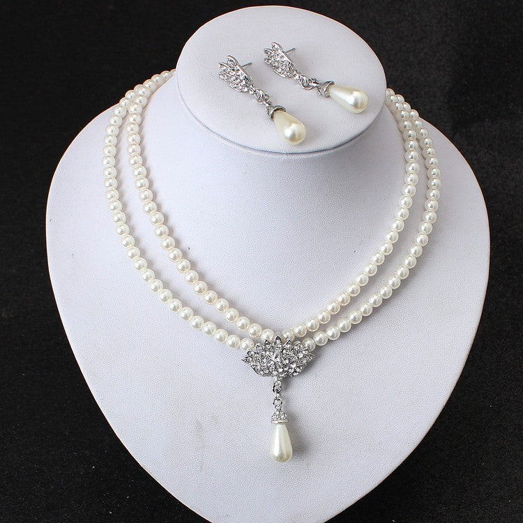 Elegant Pearl and Crystal Bridal Jewelry Set