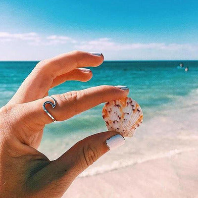 Simple Wavy Couple Ring Foreign Trade Creative Glossy Geometric Ring Tanabata Gift