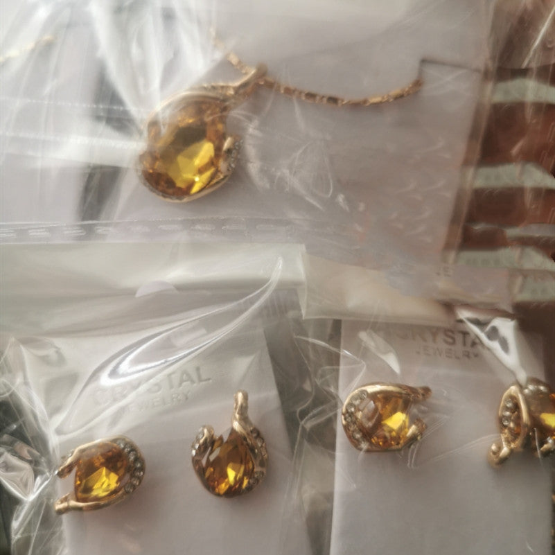 Dazzling Rhinestone Earring & Necklace Set