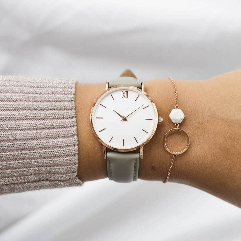 Simple & Stylish Women's Leather Quartz Watch