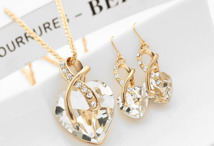 Sparkling Heart Zircon & Crystal Necklace and Earrings Set