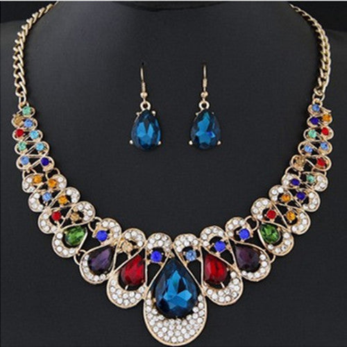 Shiny Rhinestone Necklace and Earring Set