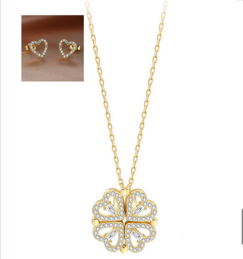 Magnetic Folding Heart-Shaped Four-Leaf Clover Pendant Necklace