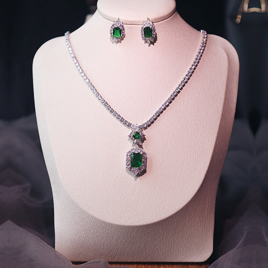 Elegant Dark Green Pendant Necklace and Earring Set