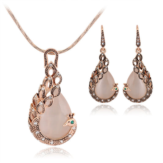 Radiant Peacock Jewelry Set