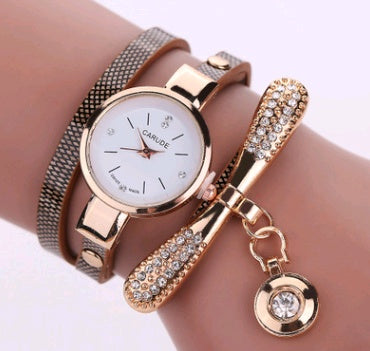 Fashionable Thin Belt Quartz Watch for Women