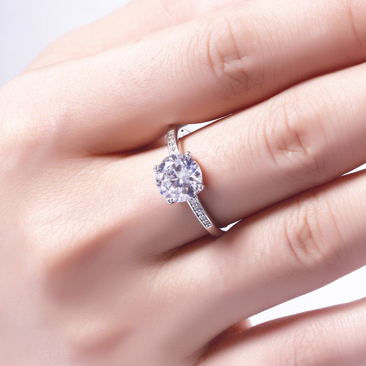Exquisite Solitaire Zirconia Ring in Sterling Silver