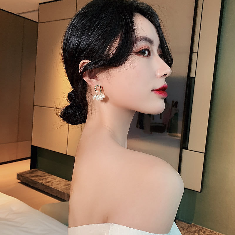 Baroque Pearl Drop Earrings