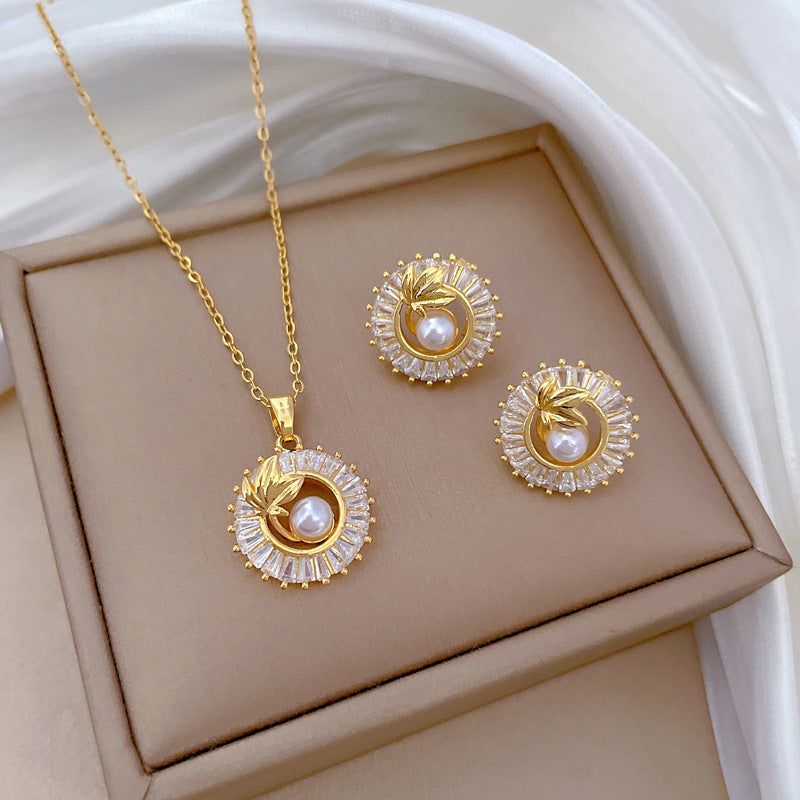 Gold Plated Round Pearl & Zircon Jewelry Set