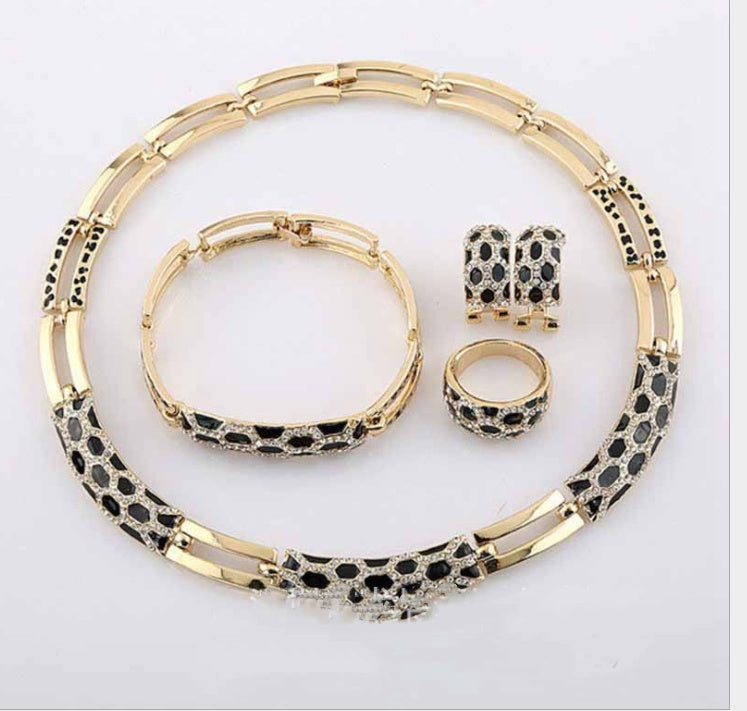 Exquisite 18K Gold Plated Jewelry Set for Women