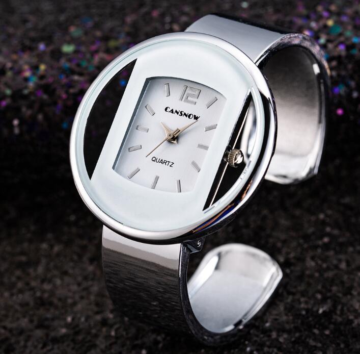 Women's Elegant Quartz Bracelet Watch