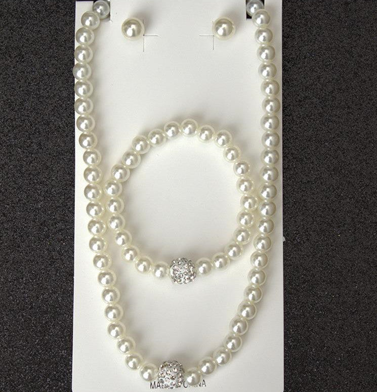 Three-Piece Pearl Jewelry Set