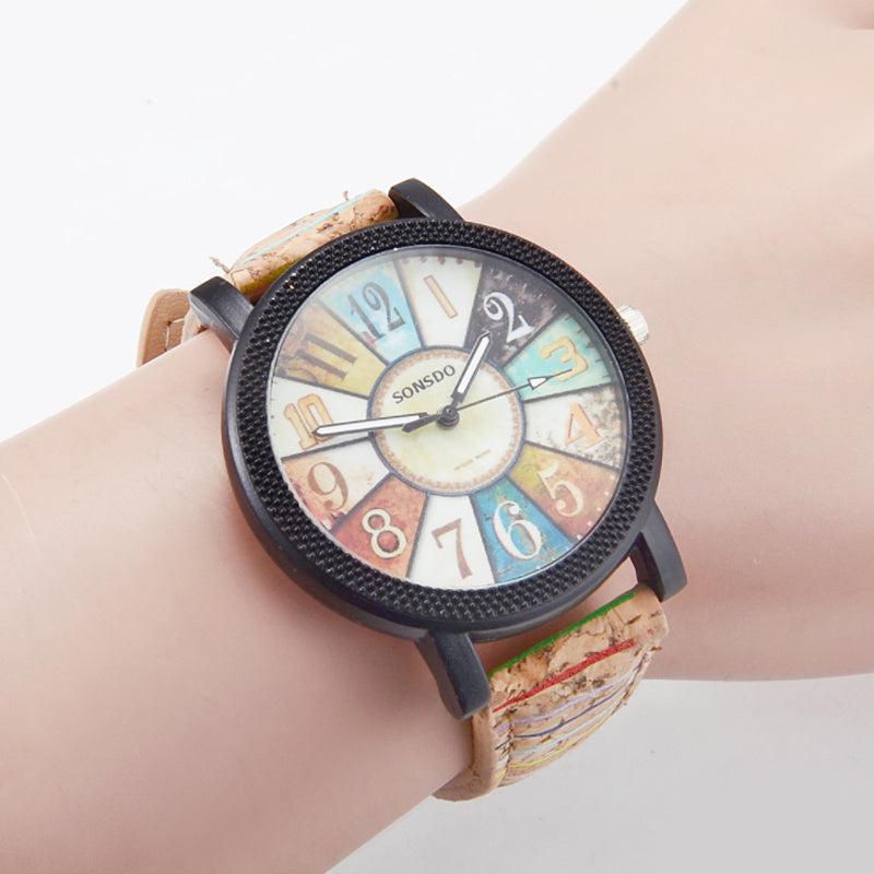 Vintage-Inspired Leather Quartz Watch for Women
