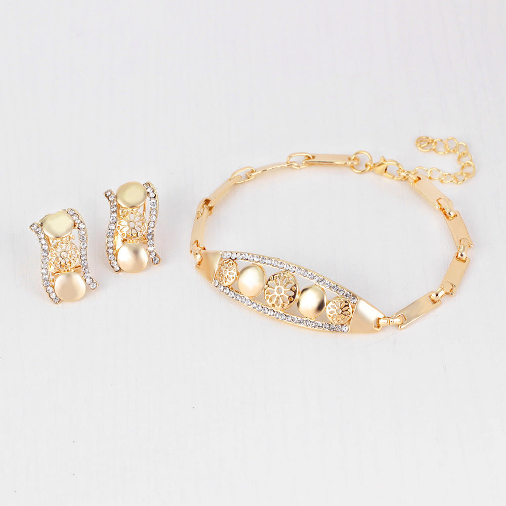 Gilded Radiance Jewelry Set