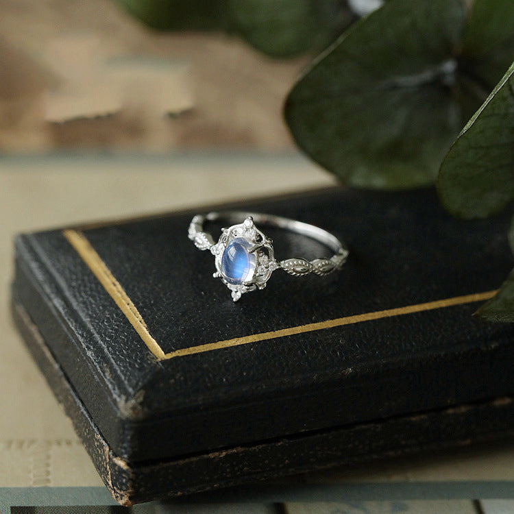 Exquisite Geometric Retro Ring