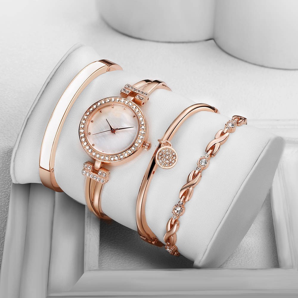 Stylish Women's Quartz Watch & Bracelet Set