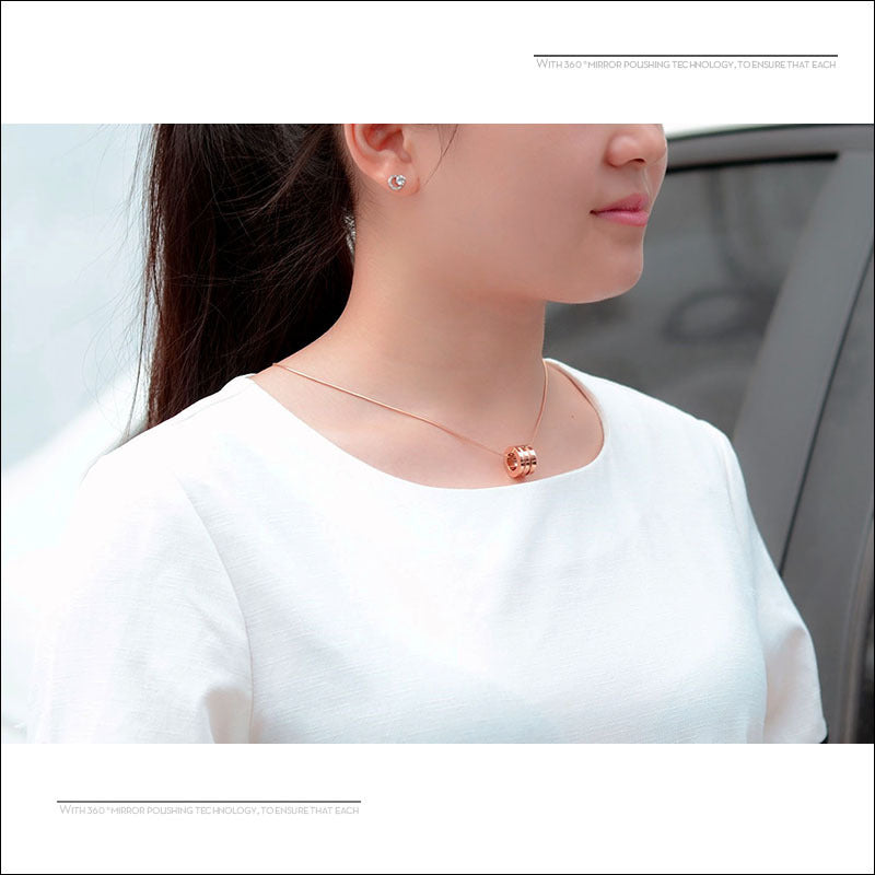Titanium Steel Screwdriver Necklace with 18K Gold Plating