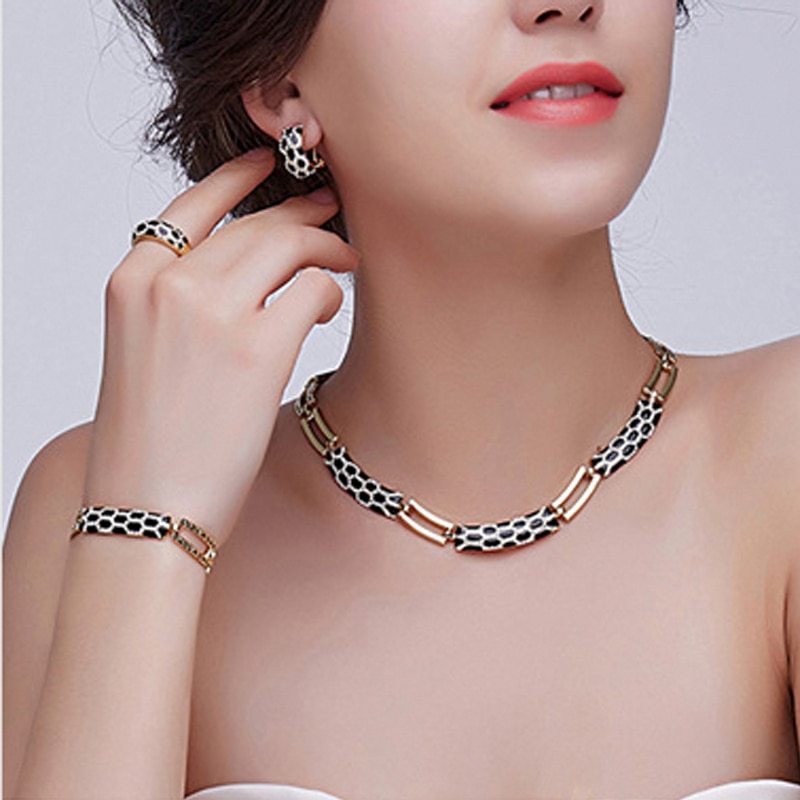 Exquisite 18K Gold Plated Jewelry Set for Women