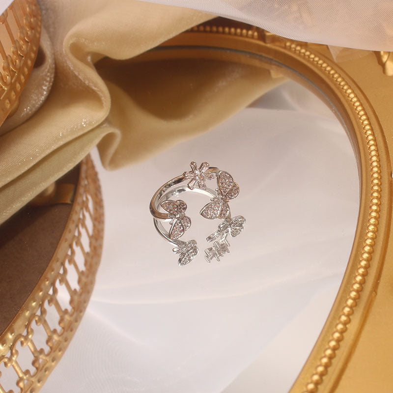 Sparkling Diamond Claw Chain Quartz Watch for Women