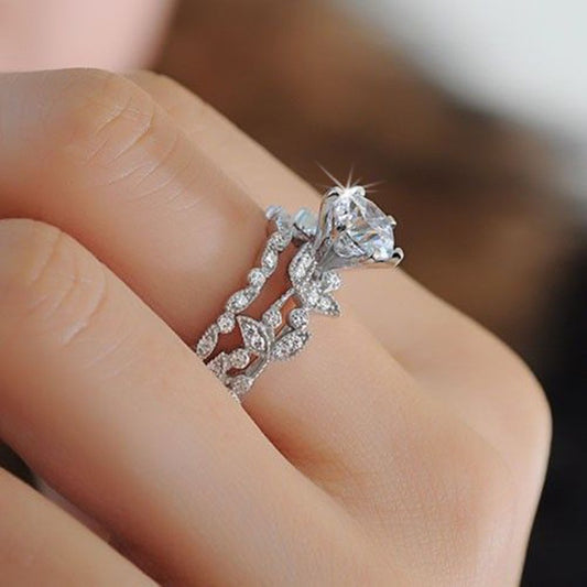 Enchanting Princess Diamond Leaf Engagement Ring Set