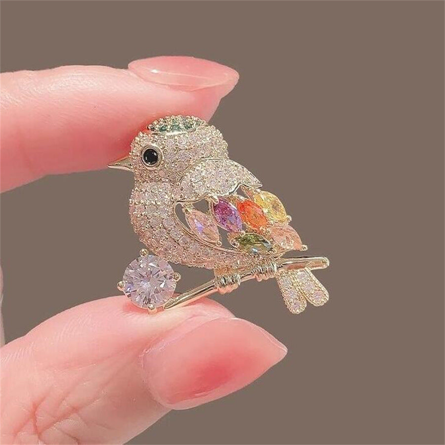 Full Diamond Magpie Bird Brooch