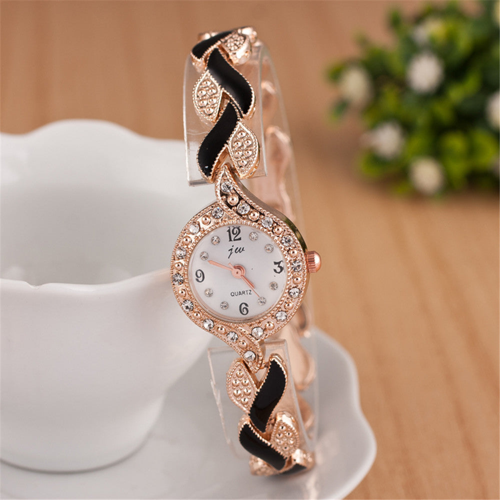 Women's Trendy Leaf Bracelet Quartz Watch