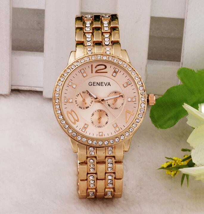 Dazzling Rhinestone Quartz Wrist Watch
