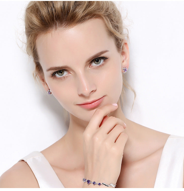 Zircon Heart Stud Earrings