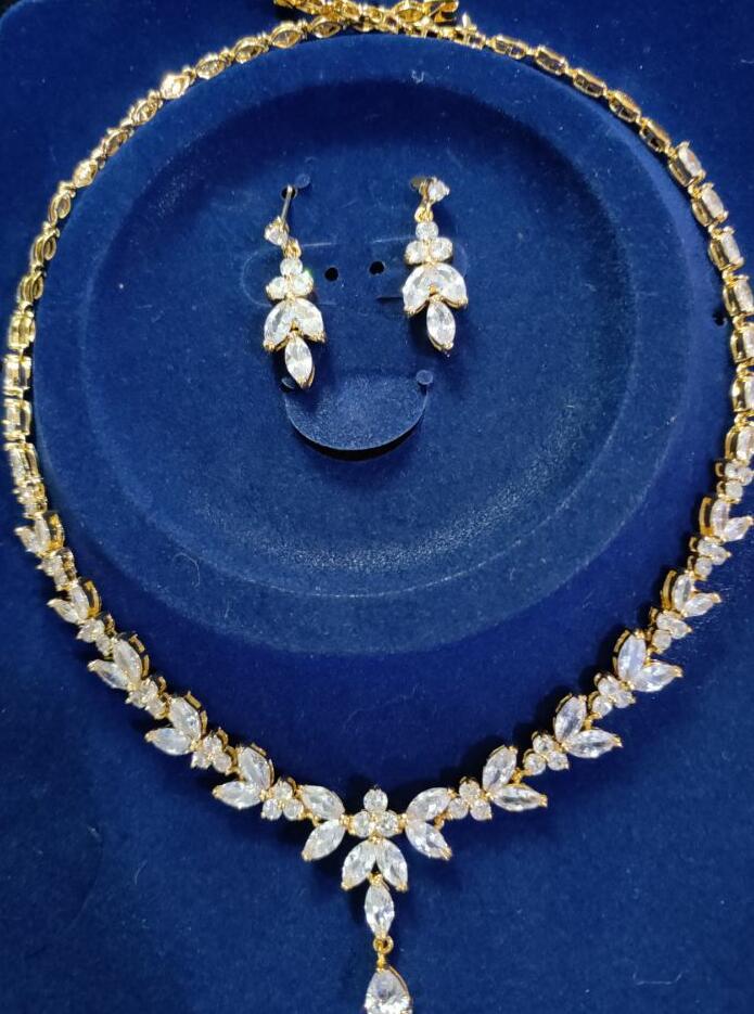Simple Elegance Zircon Bridal Set