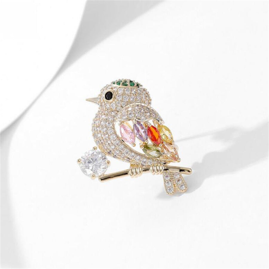 Full Diamond Magpie Bird Brooch