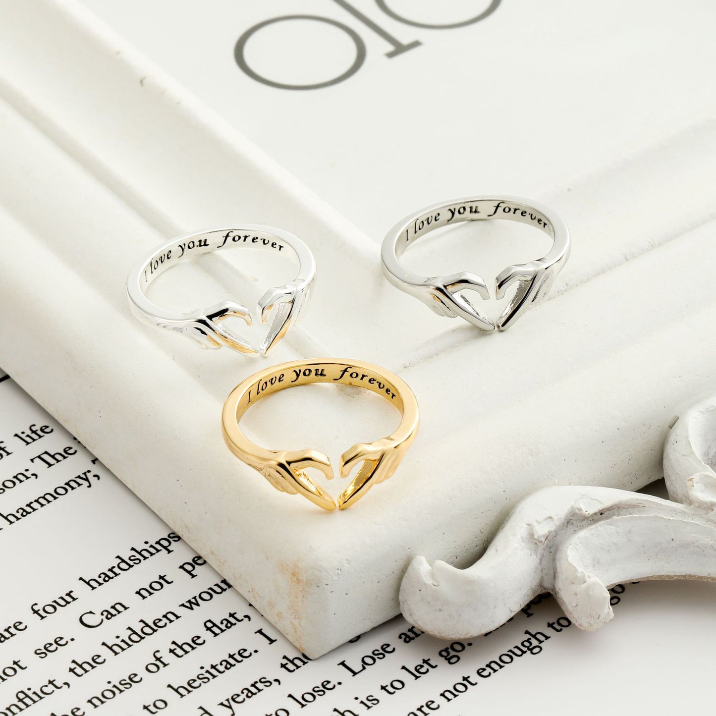 Romantic Heart Hand Hug Fashion Ring