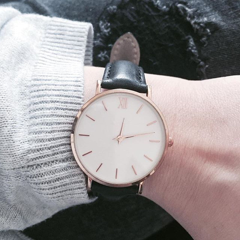 Simple & Stylish Women's Leather Quartz Watch