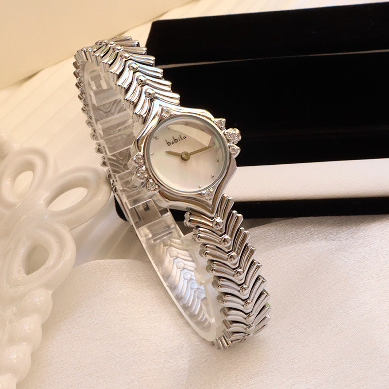 Retro Elegance Quartz Watch