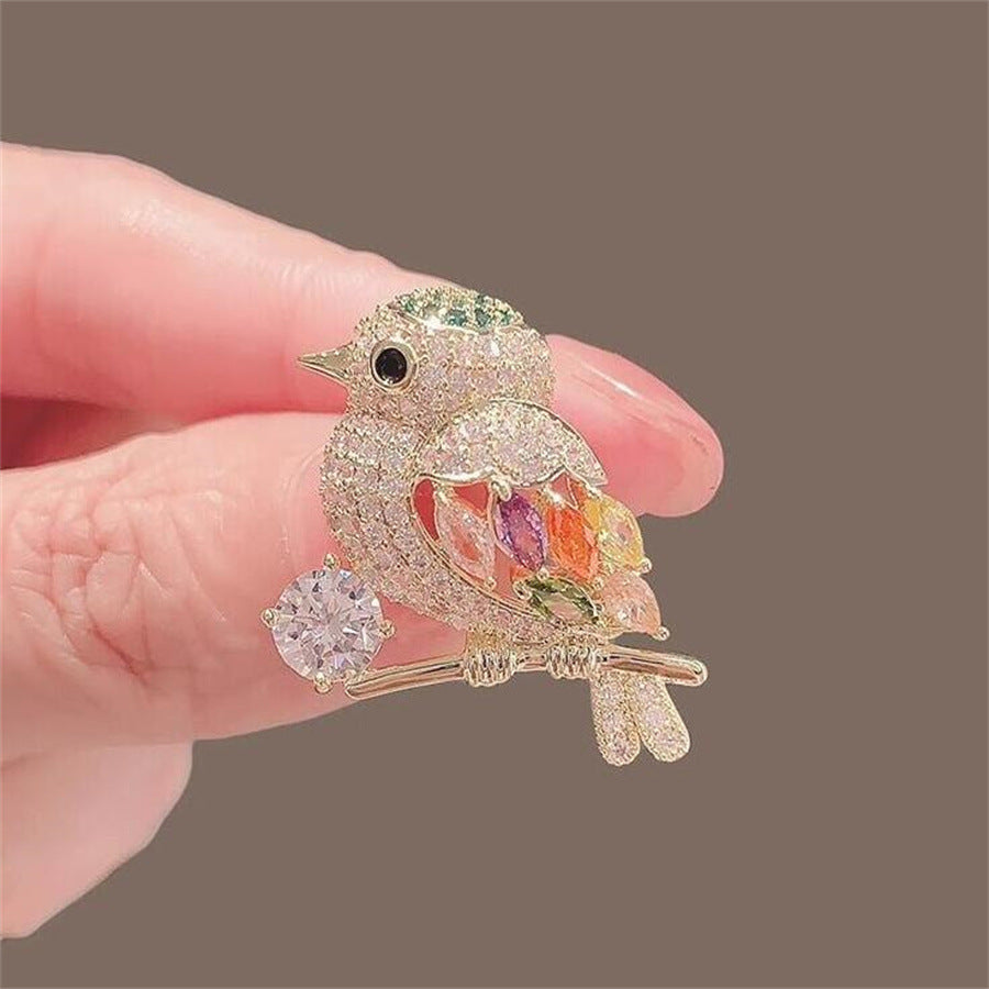 Full Diamond Magpie Bird Brooch