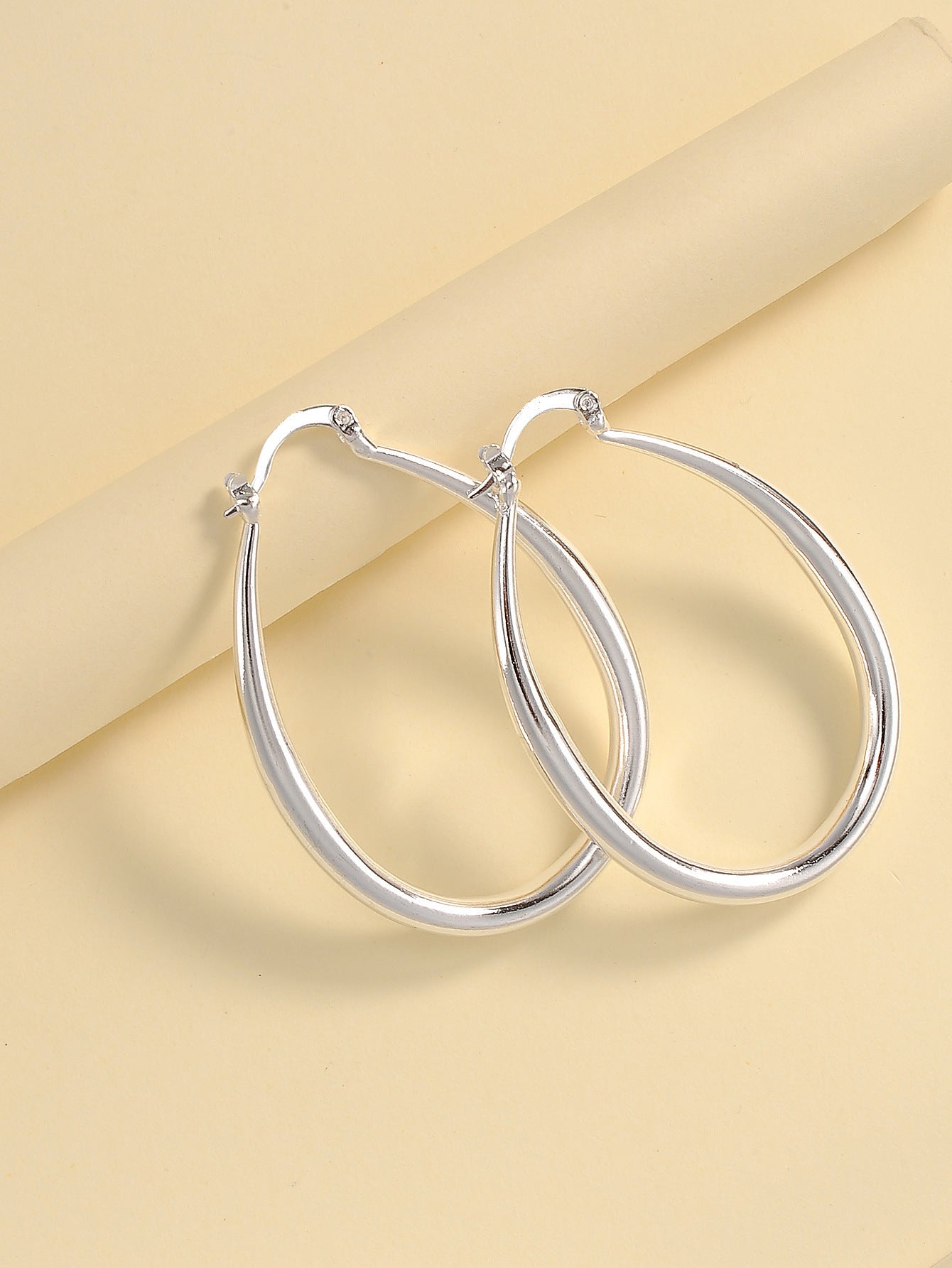 Geometric Oval Electroplated Earrings