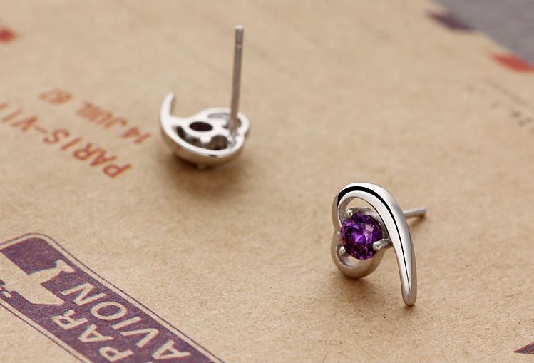 Zircon Heart Stud Earrings