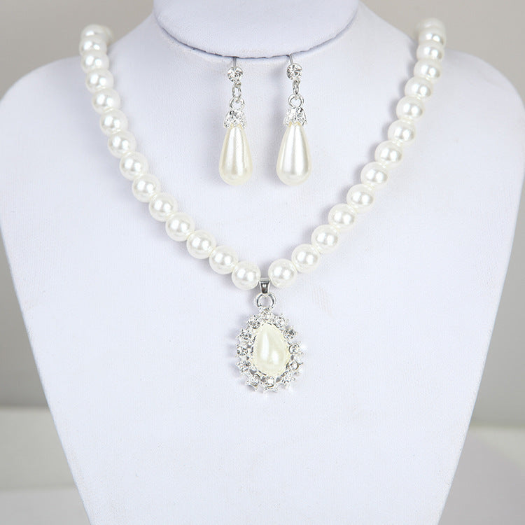 Elegant Pearl Drop Necklace Set