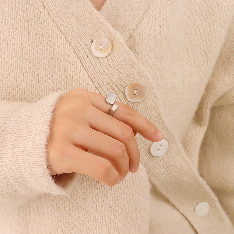 White Seashell Vintage Ring