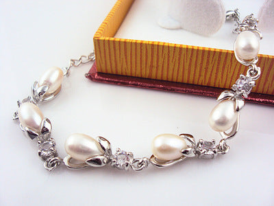 Vintage-Style Silver Tone White Faux Pearl Rhinestone Link Chain Bracelet