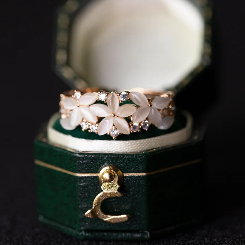 Elegant Floral Diamond Wedding Band