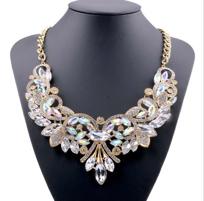 Sparkling Floral Alloy Necklace
