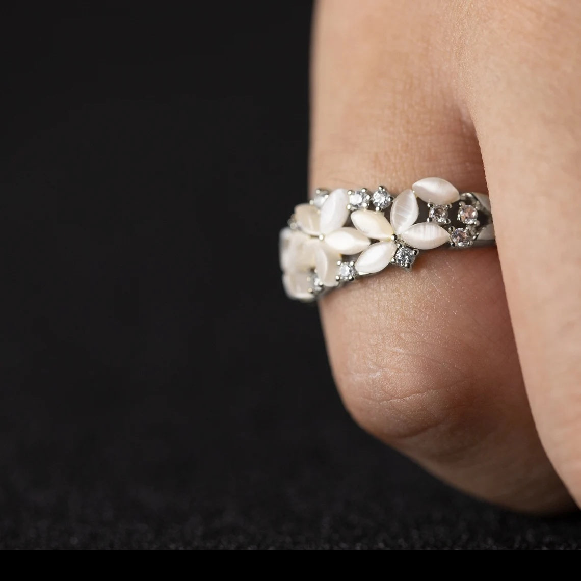 Elegant Floral Diamond Wedding Band